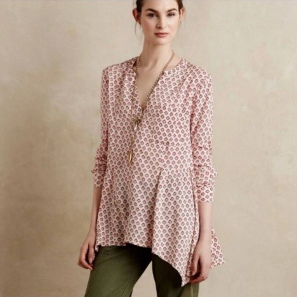 Anthropologie Maeve Laiken Henley In Motif Tunic Top size 8